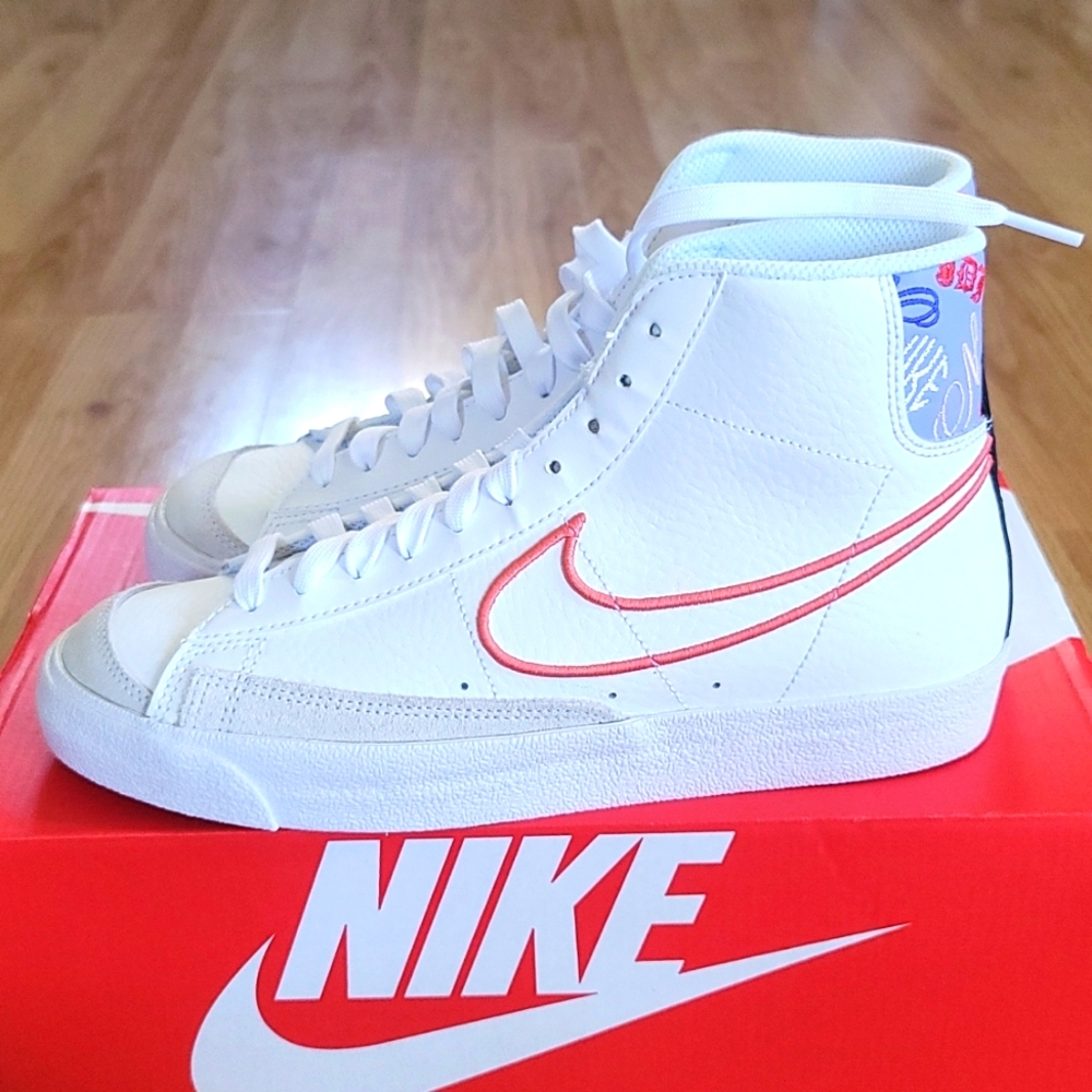 Brand new Nike blazer mid